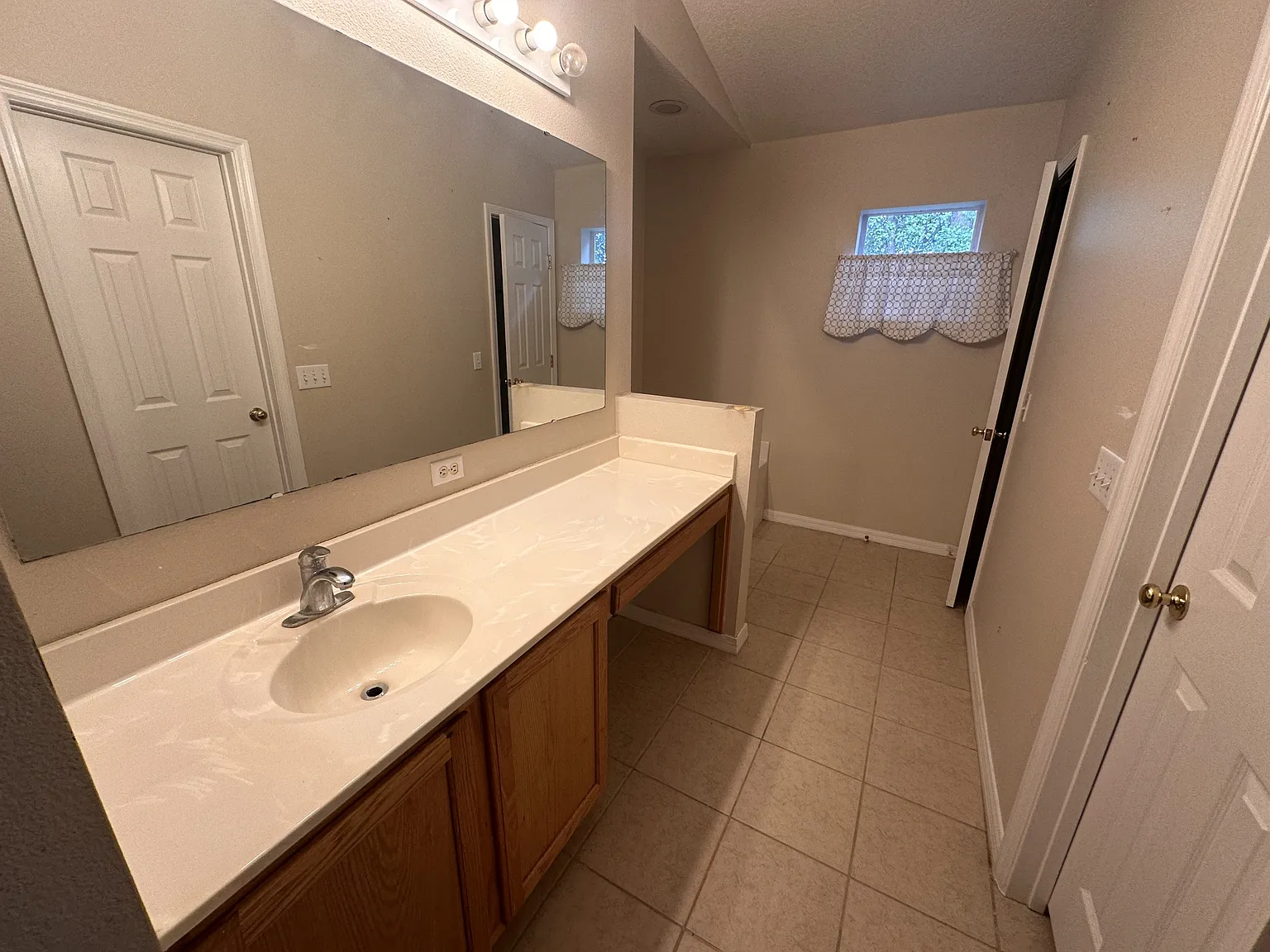 2529 SW 156th Pl - 1 — Photo 3