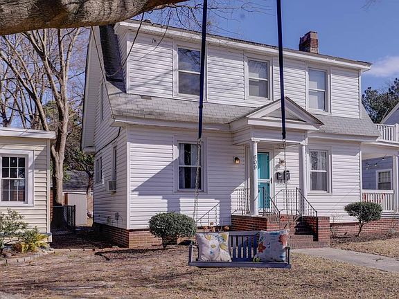 3rd image of 609 Shenandoah St #B