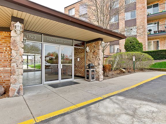 2nd image of 1101 S Hunt Club Dr APT 104