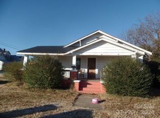 22 18th St SW, Hickory, NC 28602