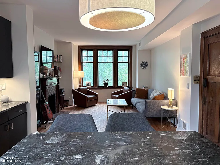 659 W Canfield St #5 — Photo 8