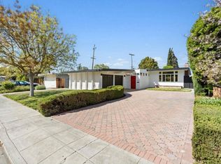 213 Thompson Sq, Mountain View, CA 94043
