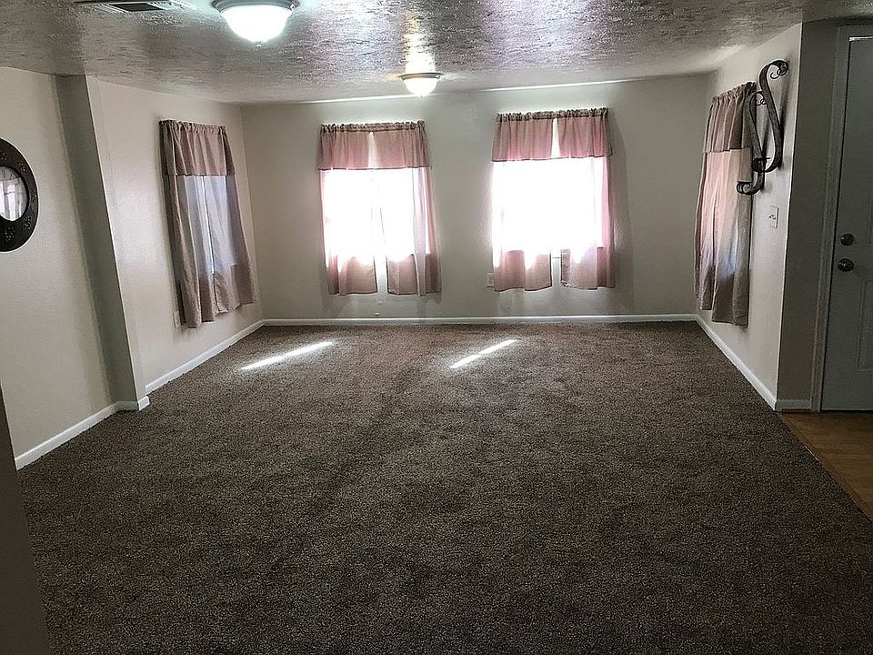 1st image of 4703 11th St