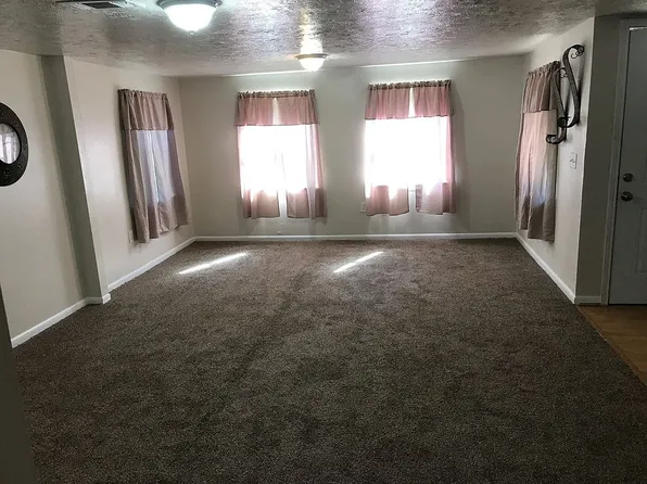 4703 11th St, Bacliff, TX 77518