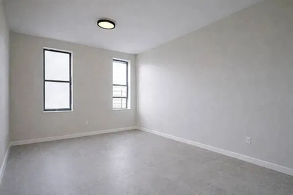 Bedroom, photo 1