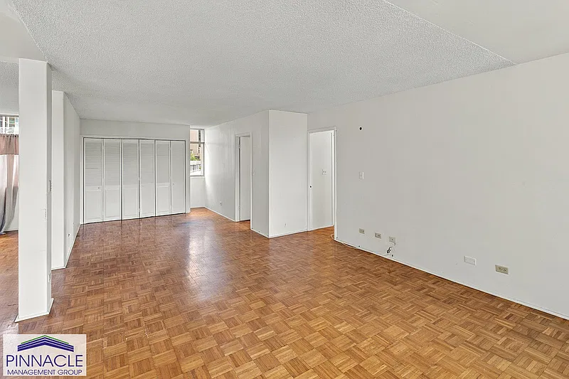 2 bed, 2.0 bath, 1342 sqft, $2,600 — Photo 4