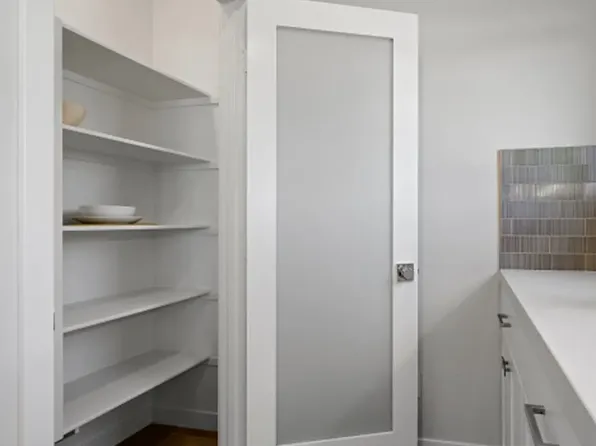 1637 W Lincoln Ave, Anaheim, CA 92801