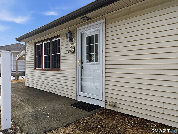 4th image of 57 Hellstrom Road