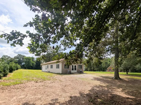 1168 W Green Hill Rd, McMinnville, TN 37110