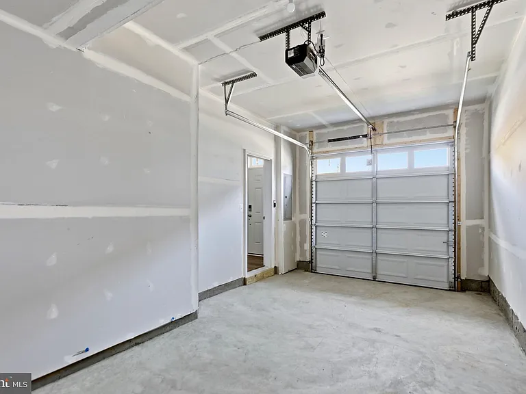 241 Monteith Dr — Photo 23