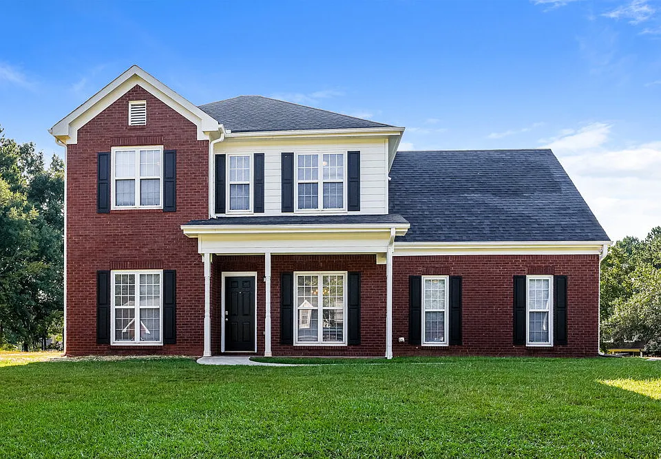 100 Wisteria Cir