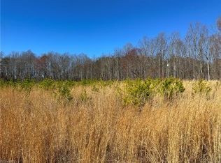 1071 Armstrong Rd, Pilot Mountain, NC 27041