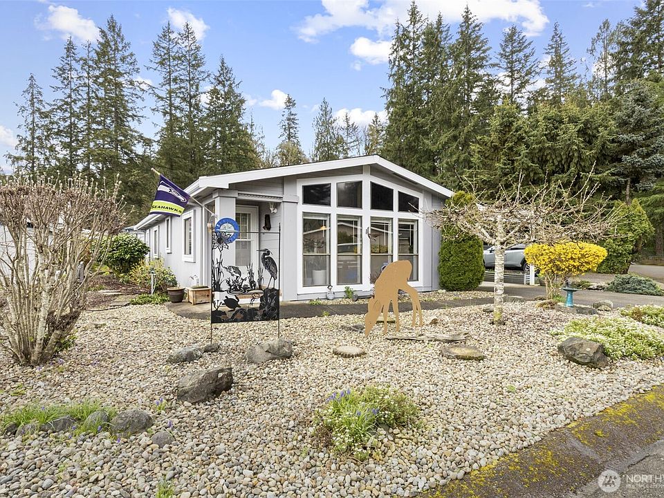 1st image of 543 Silver Glen Lane