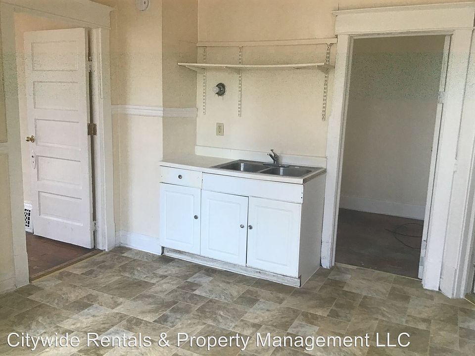 1st image of 1212 W Vine St #8428149