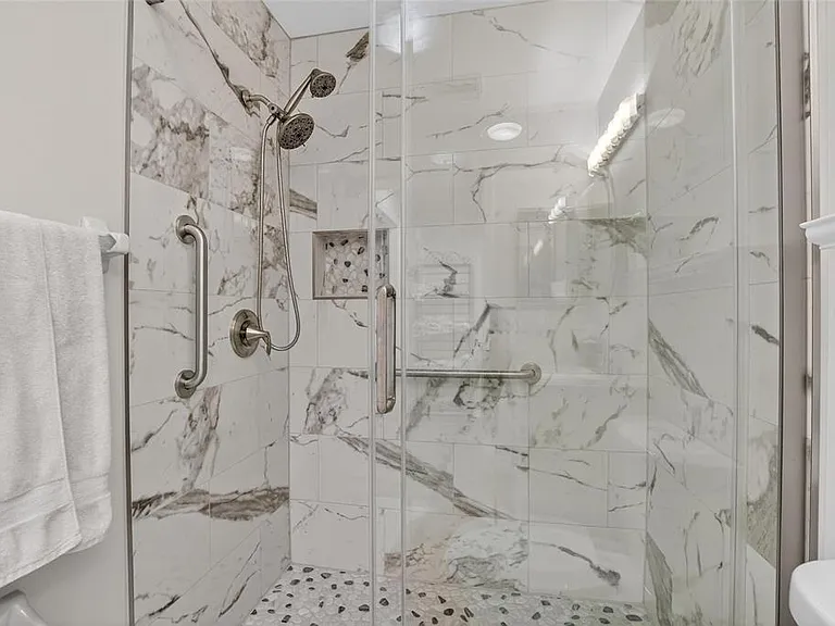 2221 Ivan Ct — Photo 31