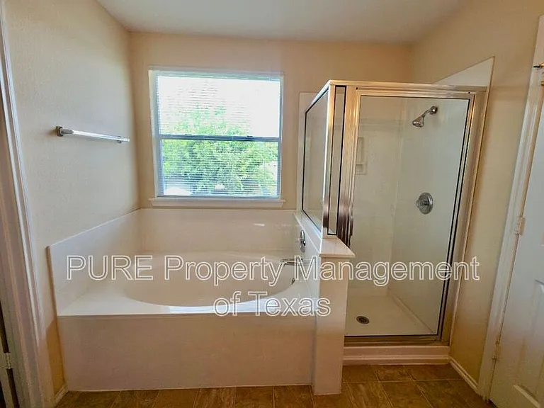 7412 Cayenne Ln — Photo 15