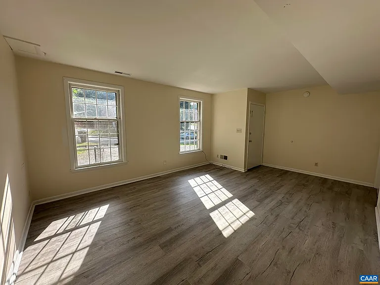 1724 Solomon Rd #B — Photo 3