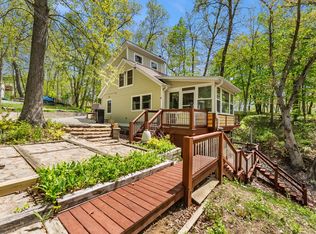 294 Longshore Ct, Dahinda, IL 61428