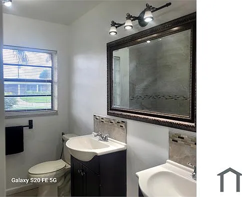 17230 NW 42nd Pl — Photo 7