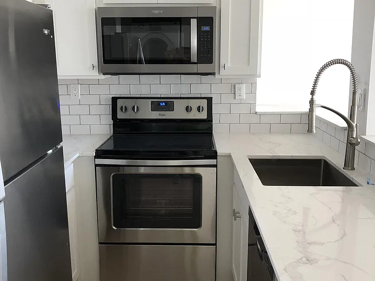 1600 SE 15th St #607 — Photo 8