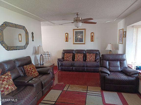 4th image of 10999 Staci Dr