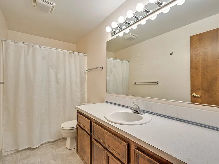 6540 SW 204th Pl — Photo 21