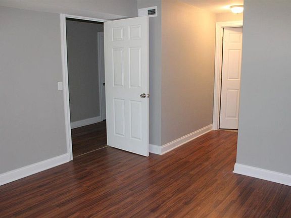 4th image of 107 Edison Cir