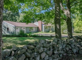 5 Timber Ln, Newtown, CT 06470