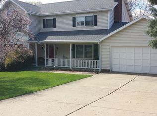 100 Barrett Dr, Beaver, PA 15009