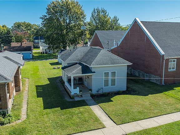 4th image of 521 Boal Ave