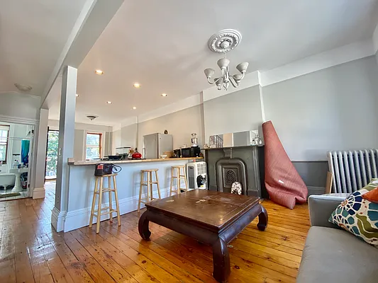 Rented by Highline Residential | media 18