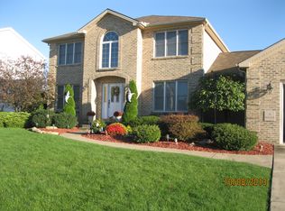 21 Mohawk Dr, Girard, OH 44420