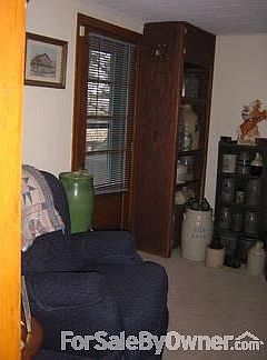 4th image of 18296 Dehner St