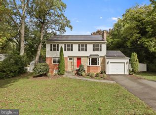 6612 Kerns Rd, Falls Church, VA 22042