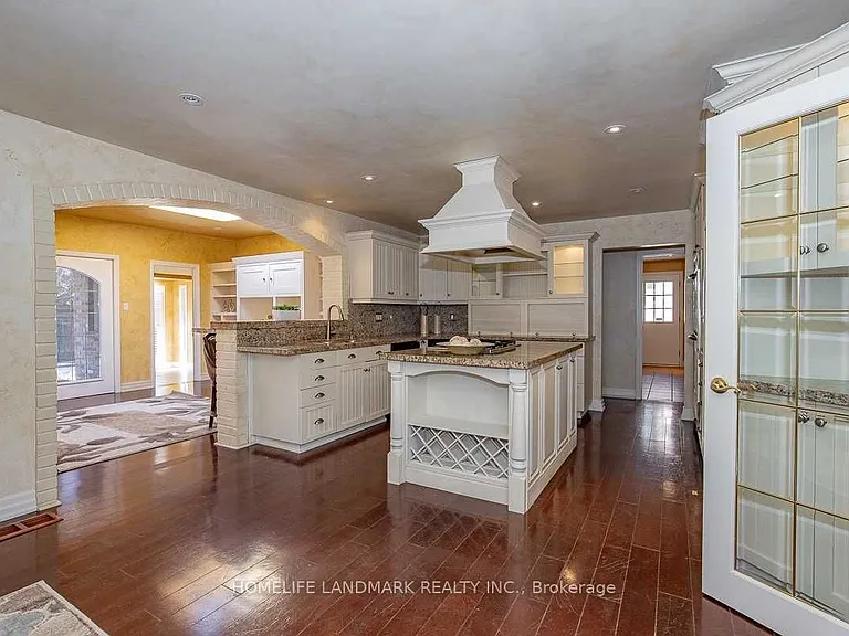 2301 Bennington Gate — Photo 14