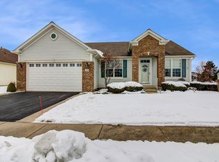 12326 W Whispering Oak Ct, Huntley, IL