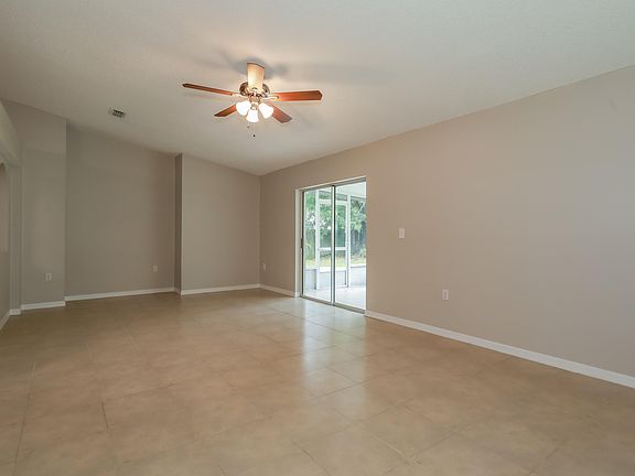 4th image of 11201 Hudderfield Cir N