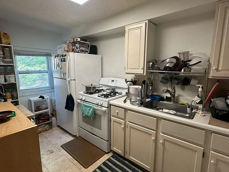 92 Edwards St #7 — Photo 2
