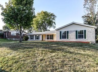 3965 Woodcrest Dr, Florissant, MO 63033