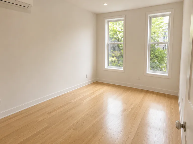 237 Madison St #1 — Photo 4
