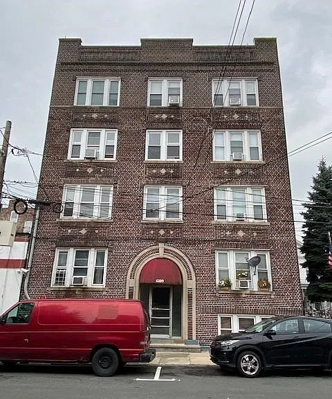 6109 Monroe Pl #D4 — Photo 9
