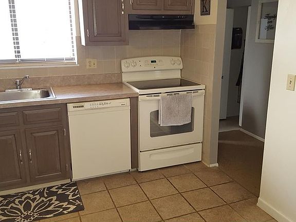 3rd image of 5570 Candlewood Ct #242