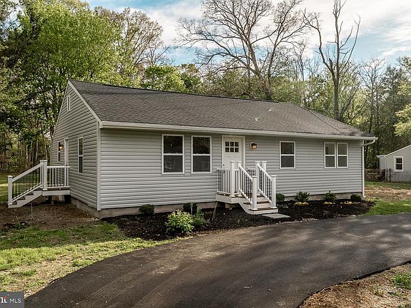 2nd image of 268 Mount Misery Rd