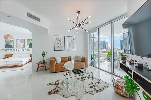 350 S Miami Ave #1911 Photo 1