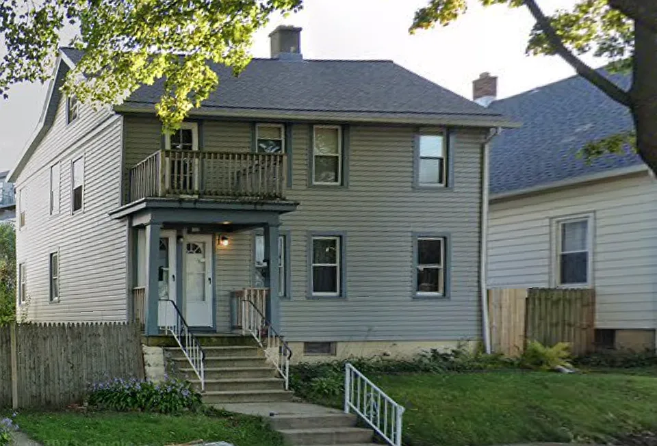 735 E Homer St #2