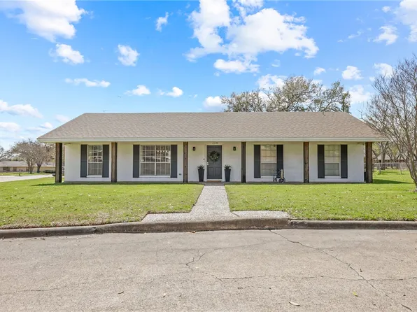 2318 Devonshire St, Bryan, TX 77802