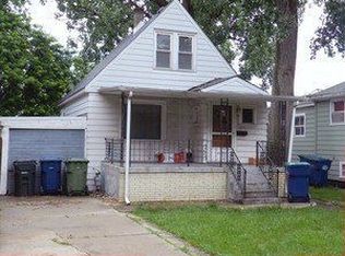 2706 W 99th St, Evergreen Park, IL