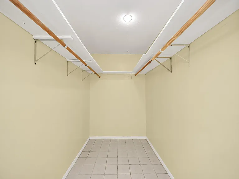 8105 Lanham Ln — Photo 25