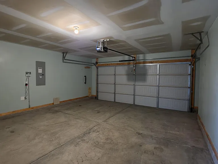 147 Niblick Dr — Photo 31