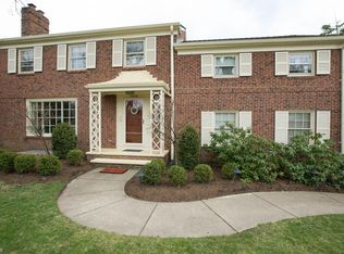 22226 Douglas Rd, Shaker Heights, OH 44122